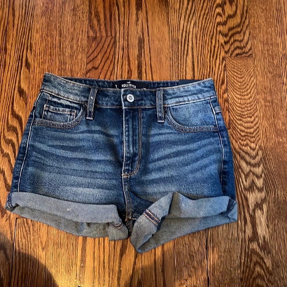 brand new hollister denim shorts